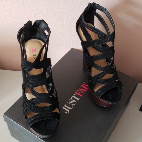 Shoes - Picture 8 of 8